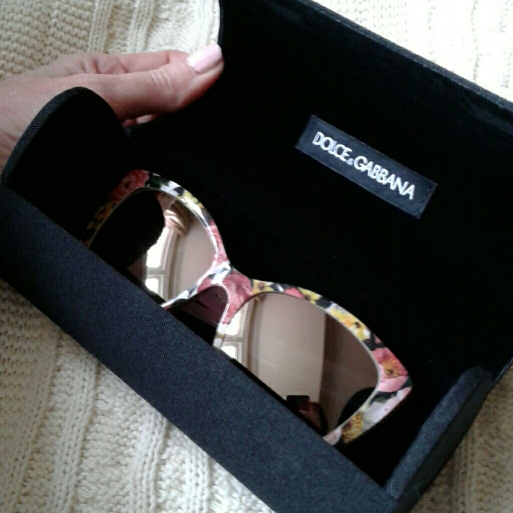 D&G Floral Mirror Sunlasses DG4216